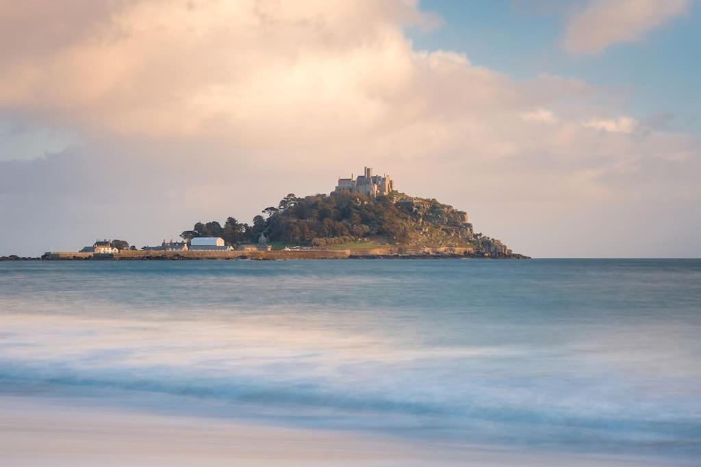 Room 1, Hotel Style Double Bedroom In Marazion Bagian luar foto
